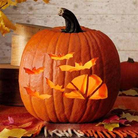 How to Carve the Perfect Pumpkin: Tips and Ideas for Jack-O'-Lanterns