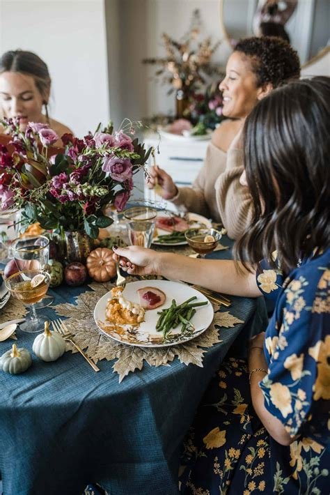 Hosting a Friendsgiving Celebration: Fun and Meaningful Gatherings with Friends